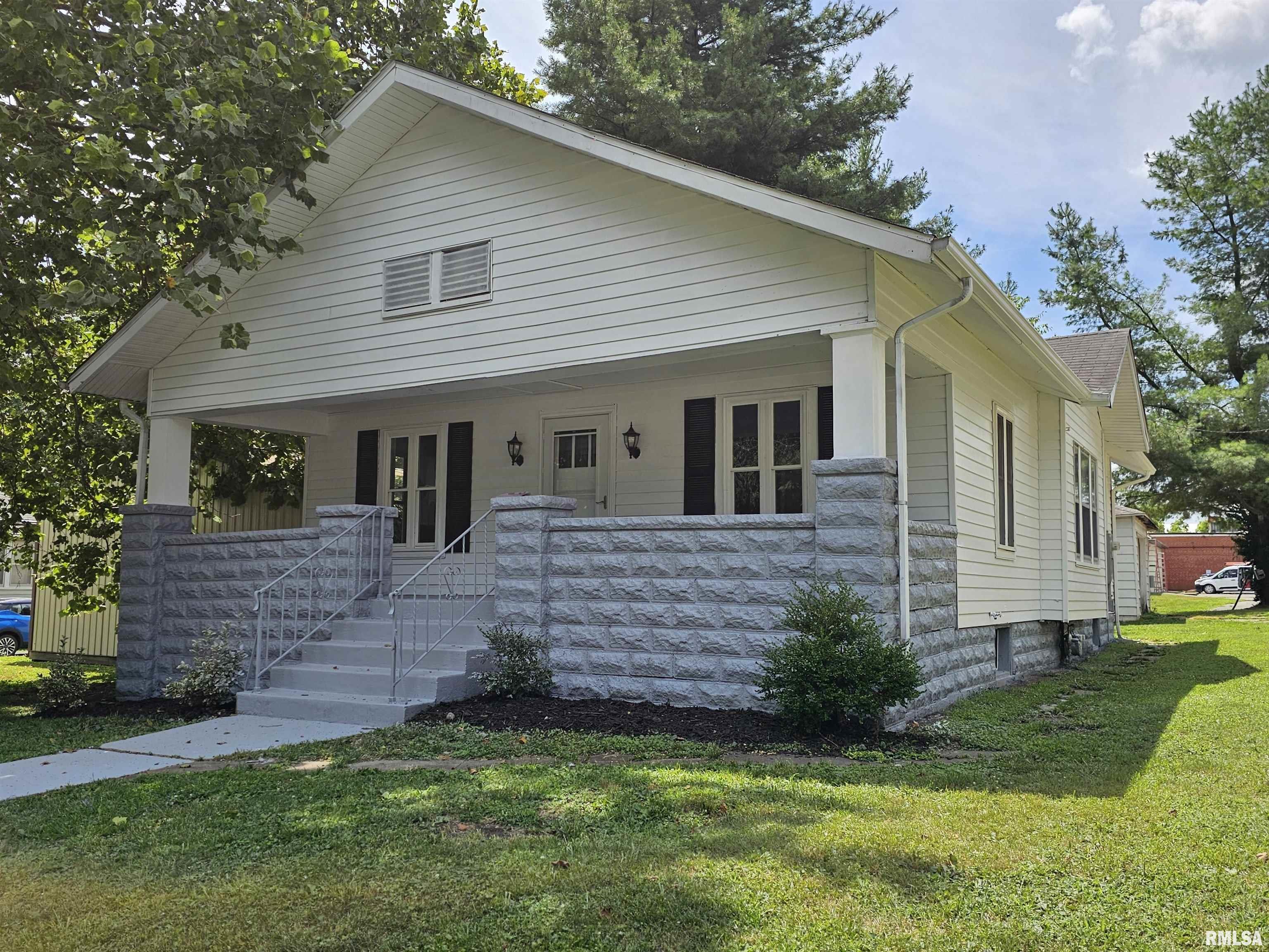 719 Harrison  Mt Vernon IL 62864 photo
