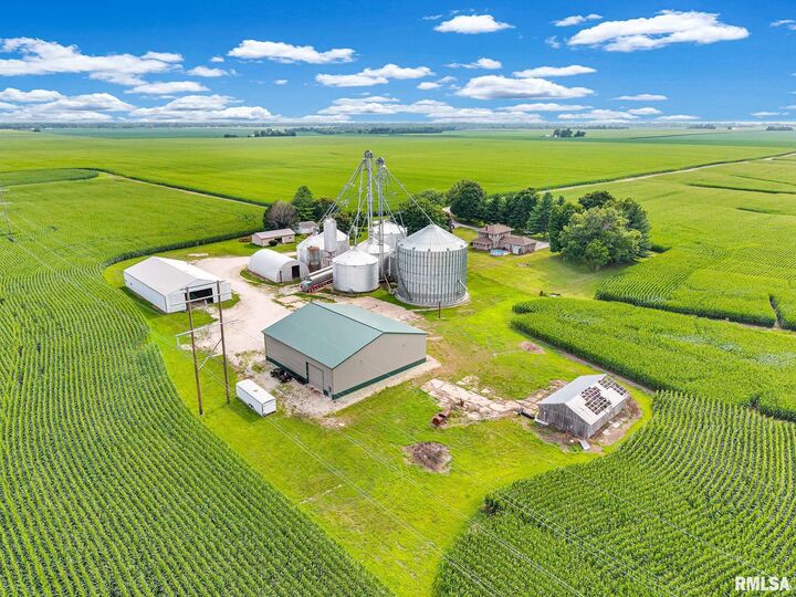 Property Photo: 569 Knox Rd 1250 N Road IL 61401