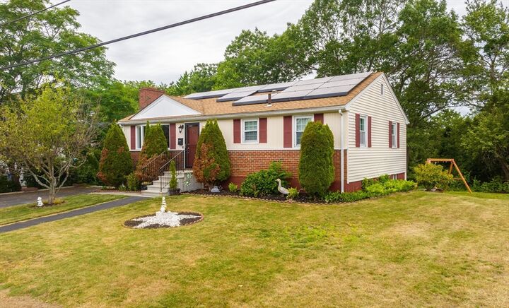 Property Photo: 25 Appleby Rd MA 01970