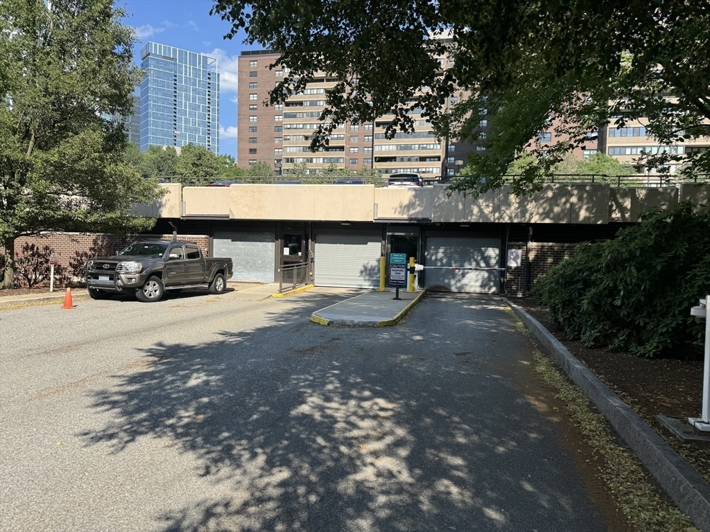 Property Photo: 9 Hawthorne Ps 308 MA 02114