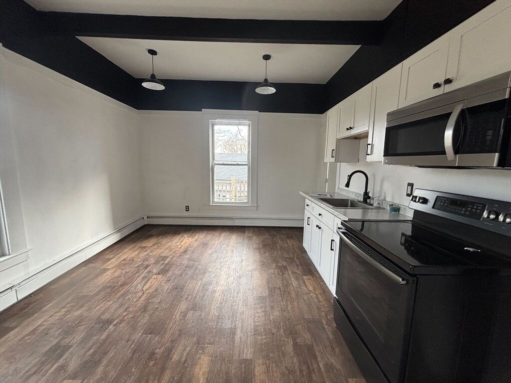 Property Photo: 4 Pearl St 3 MA 01432