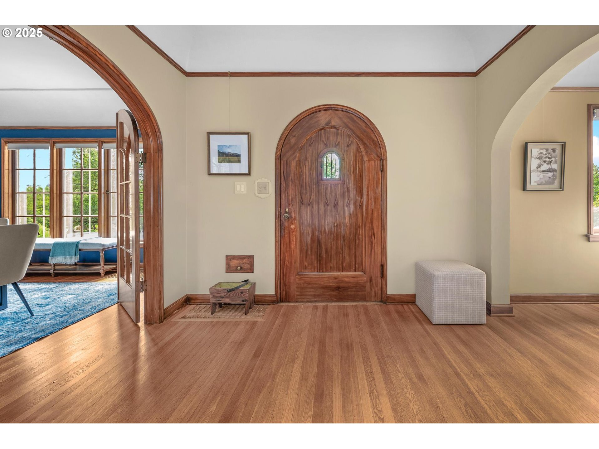Property Photo: 4243 NE Wistaria Dr OR 97213