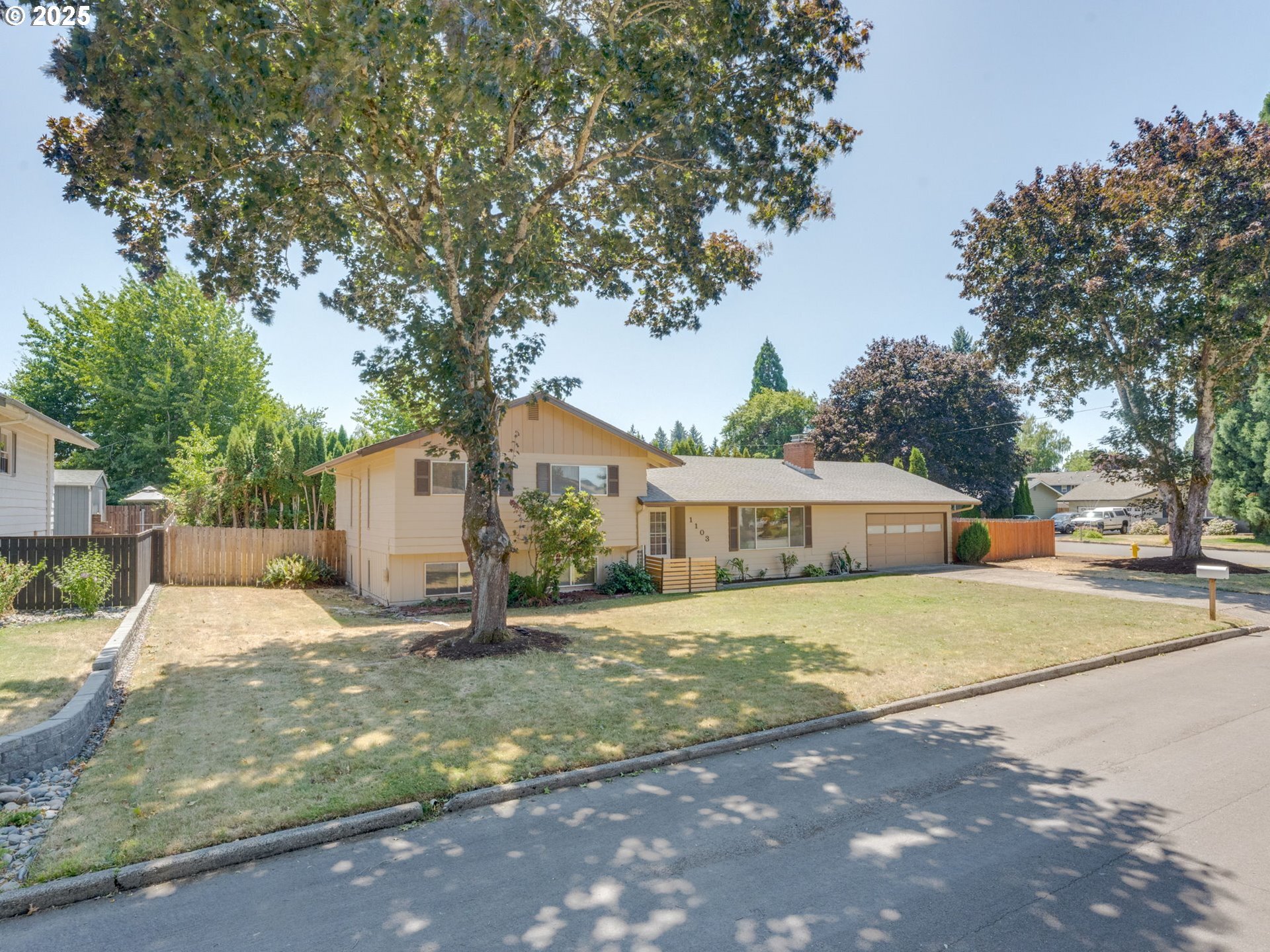 Property Photo: 1103 NW 90th St WA 98665