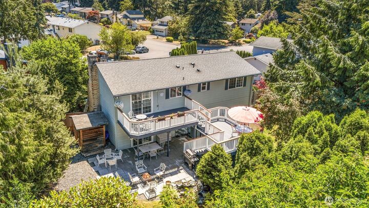 Property Photo: 30017 42nd Pl S WA 98001