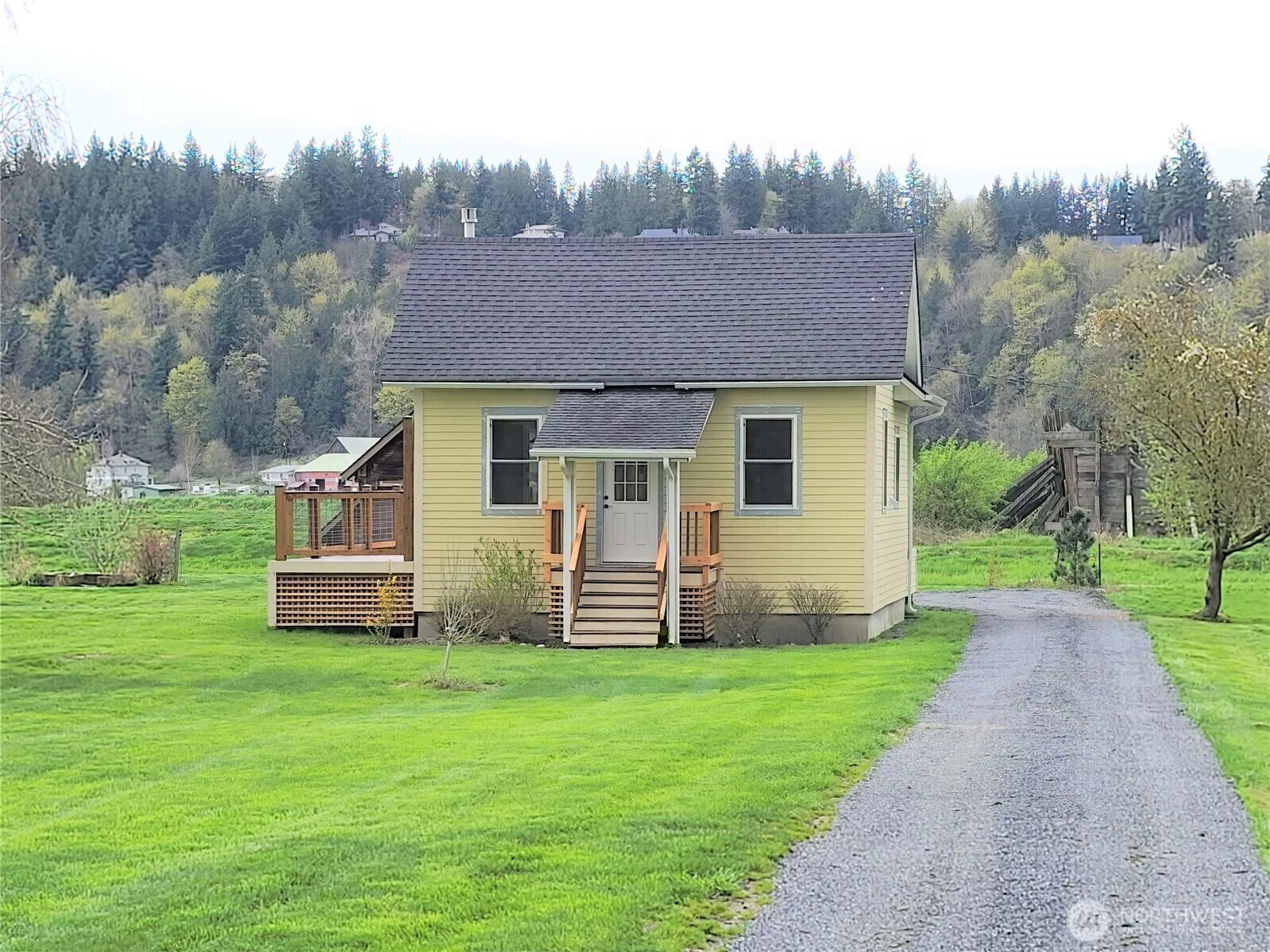 Property Photo: 1615 Norman Road WA 98282
