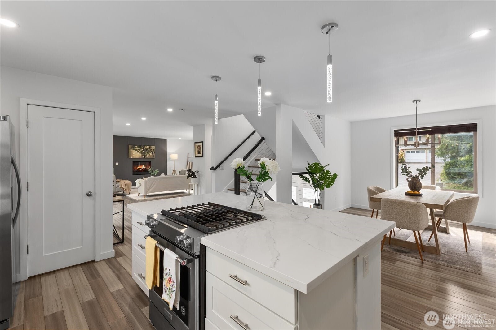 Property Photo: 25 140th Street SW WA 98208