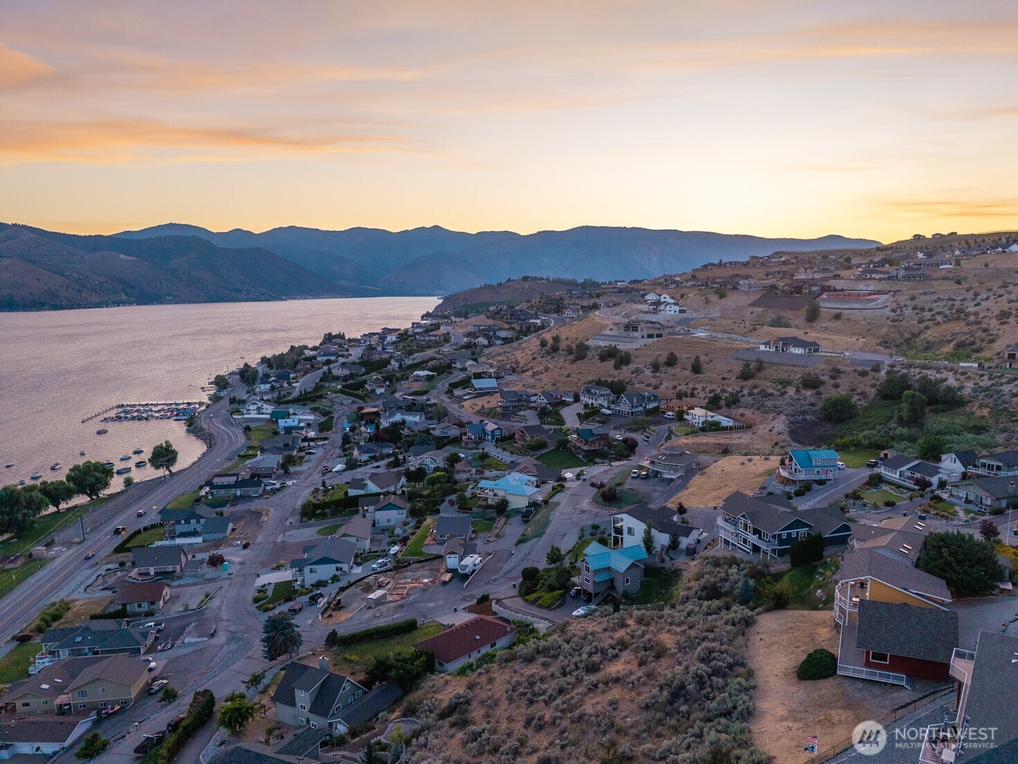 Property Photo:  106  Eldorado Place  WA 98816 
