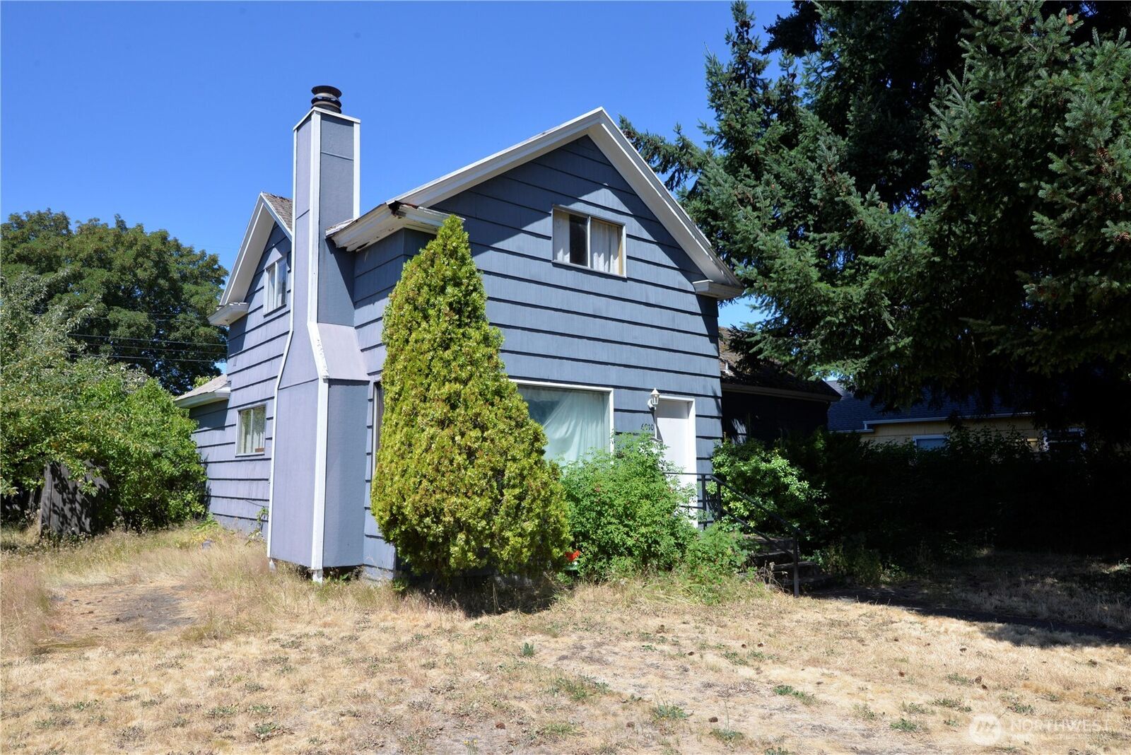Property Photo:  6010 S Alder Street  WA 98409 