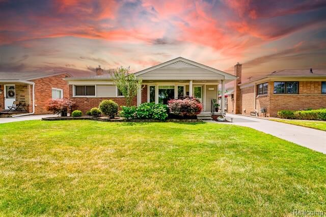 32951 Sheridan Street  Garden City MI 48135 photo