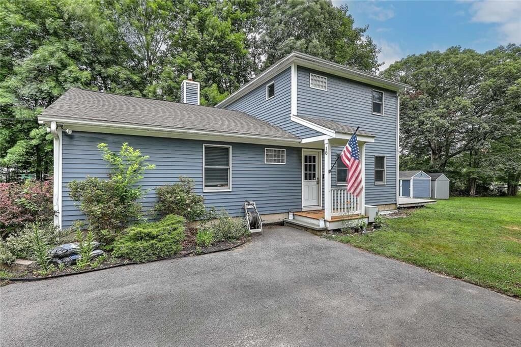 Property Photo:  18 Manning Court  RI 02816 