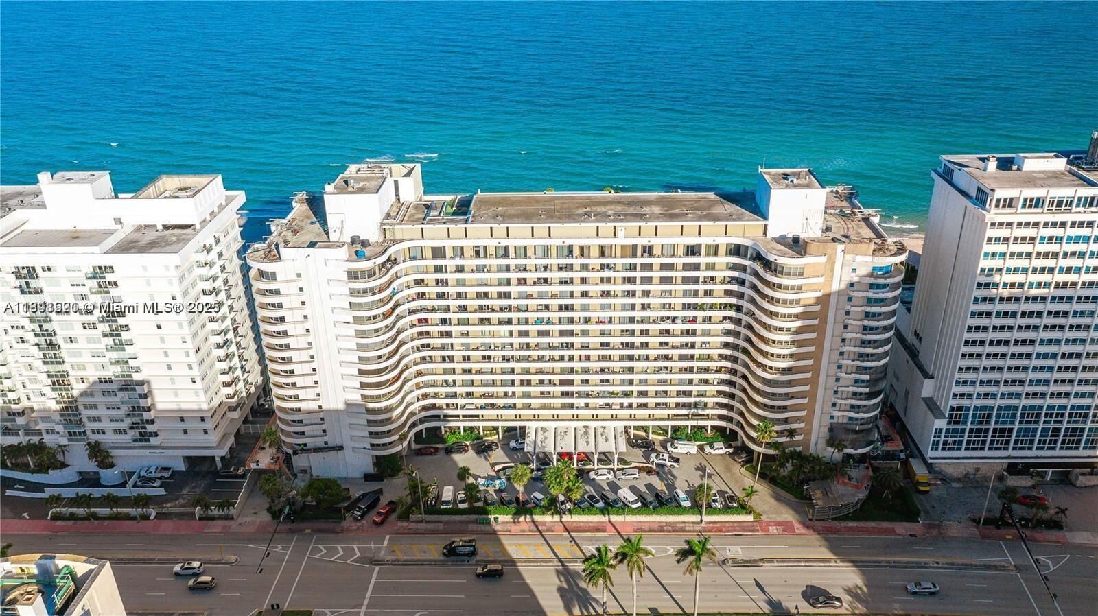 Property Photo:  5555 Collins Ave 14P  FL 33140 