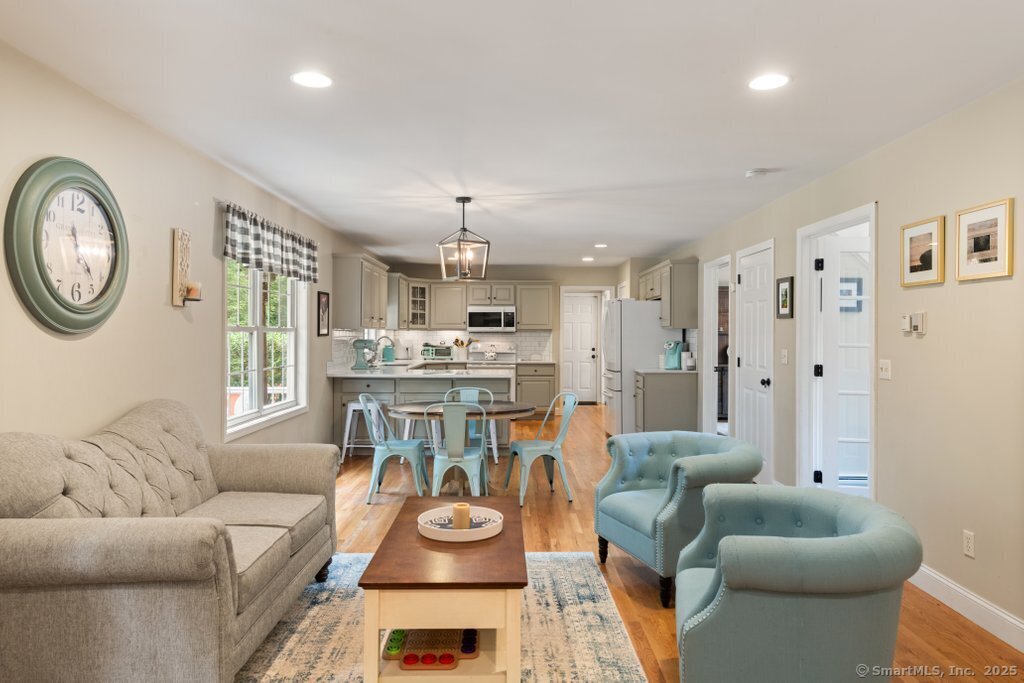 Property Photo:  26 Philo Curtis Road  CT 06482 