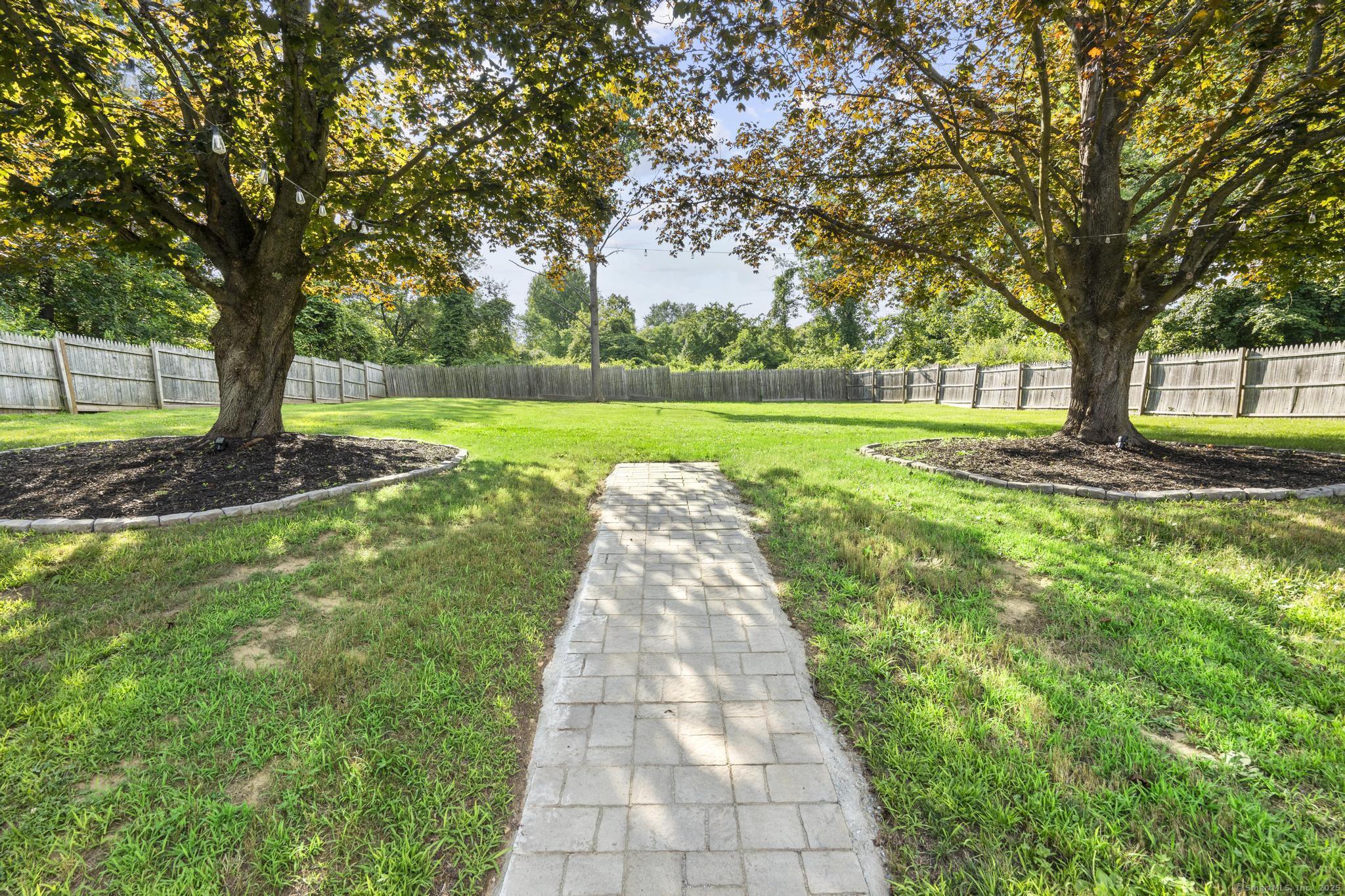 Property Photo: 1812 Hartford Turnpike CT 06473