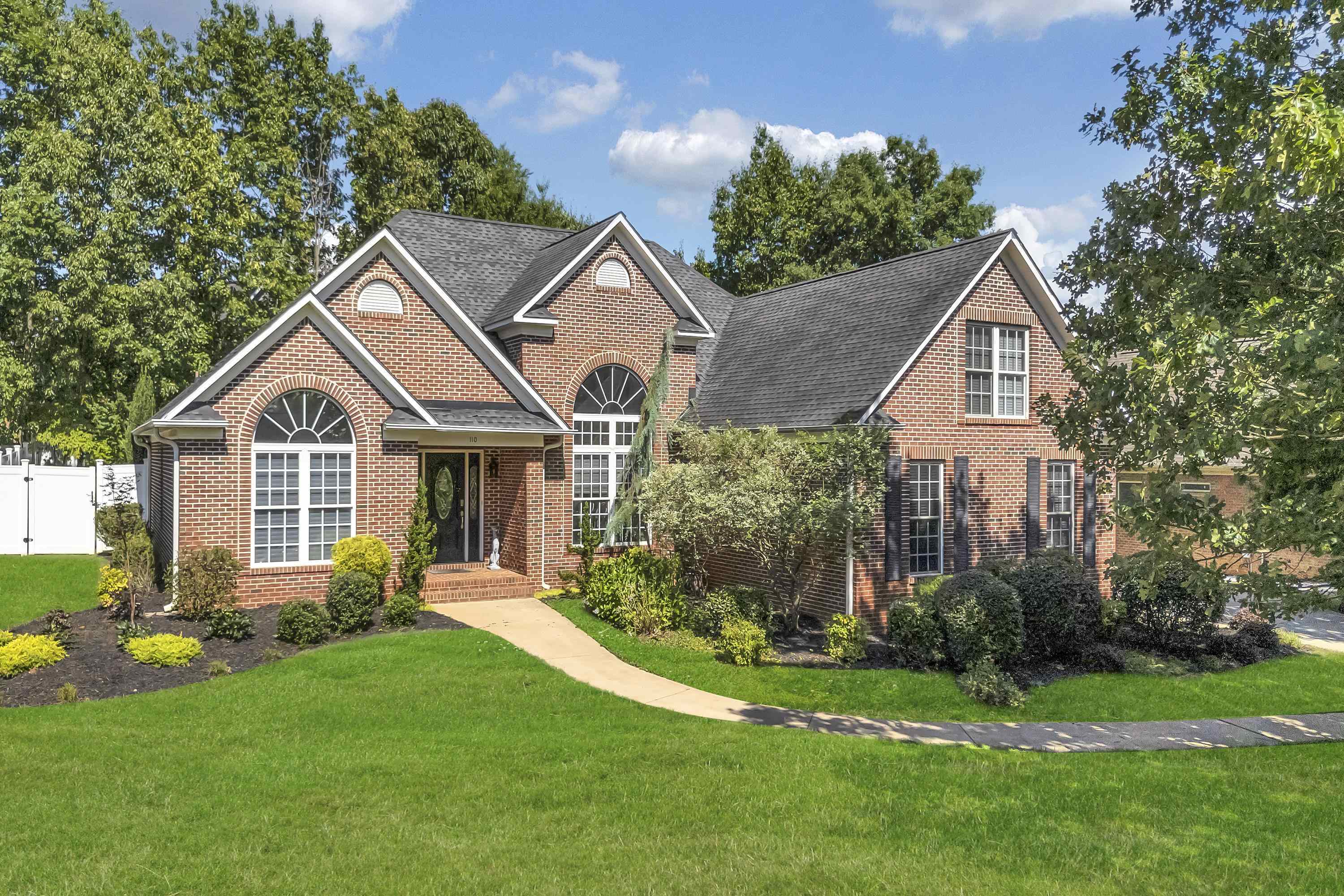 Property Photo:  110 N Carleila Lake Way  SC 29307 