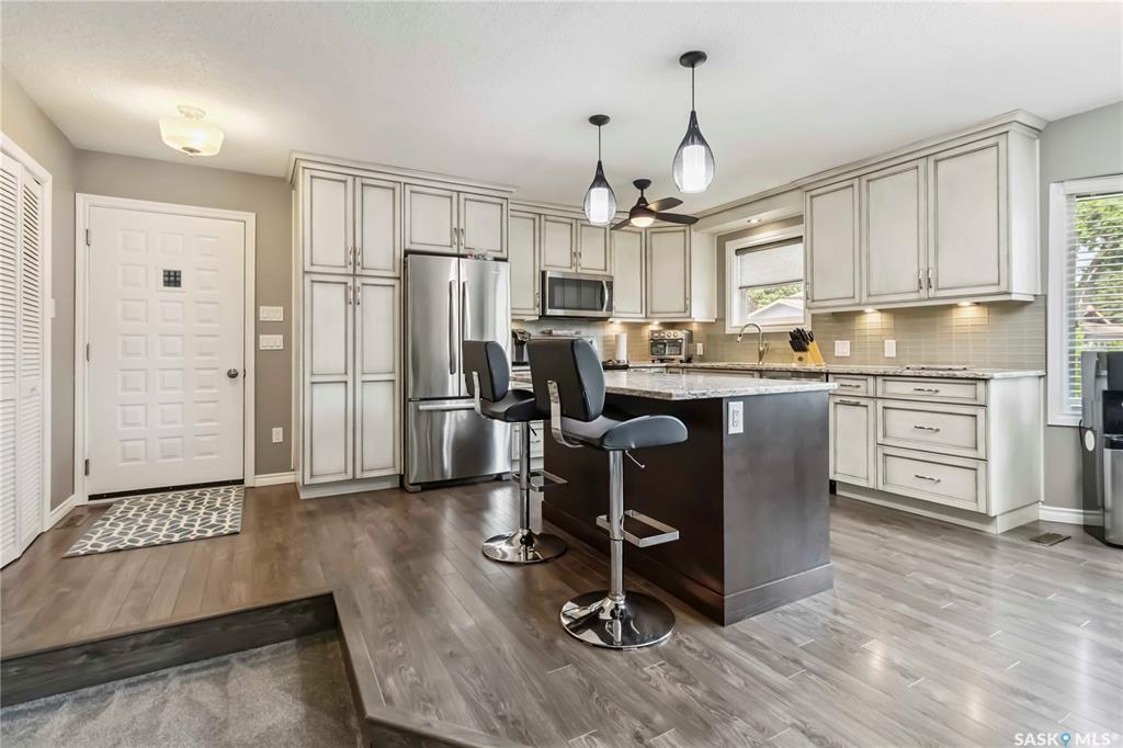 Property Photo: 347 Delaronde Road SK S7J 3Y5