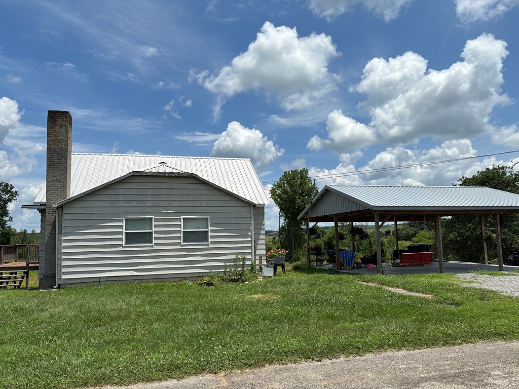 Property Photo:  212 Watts Colony  OH 45640 