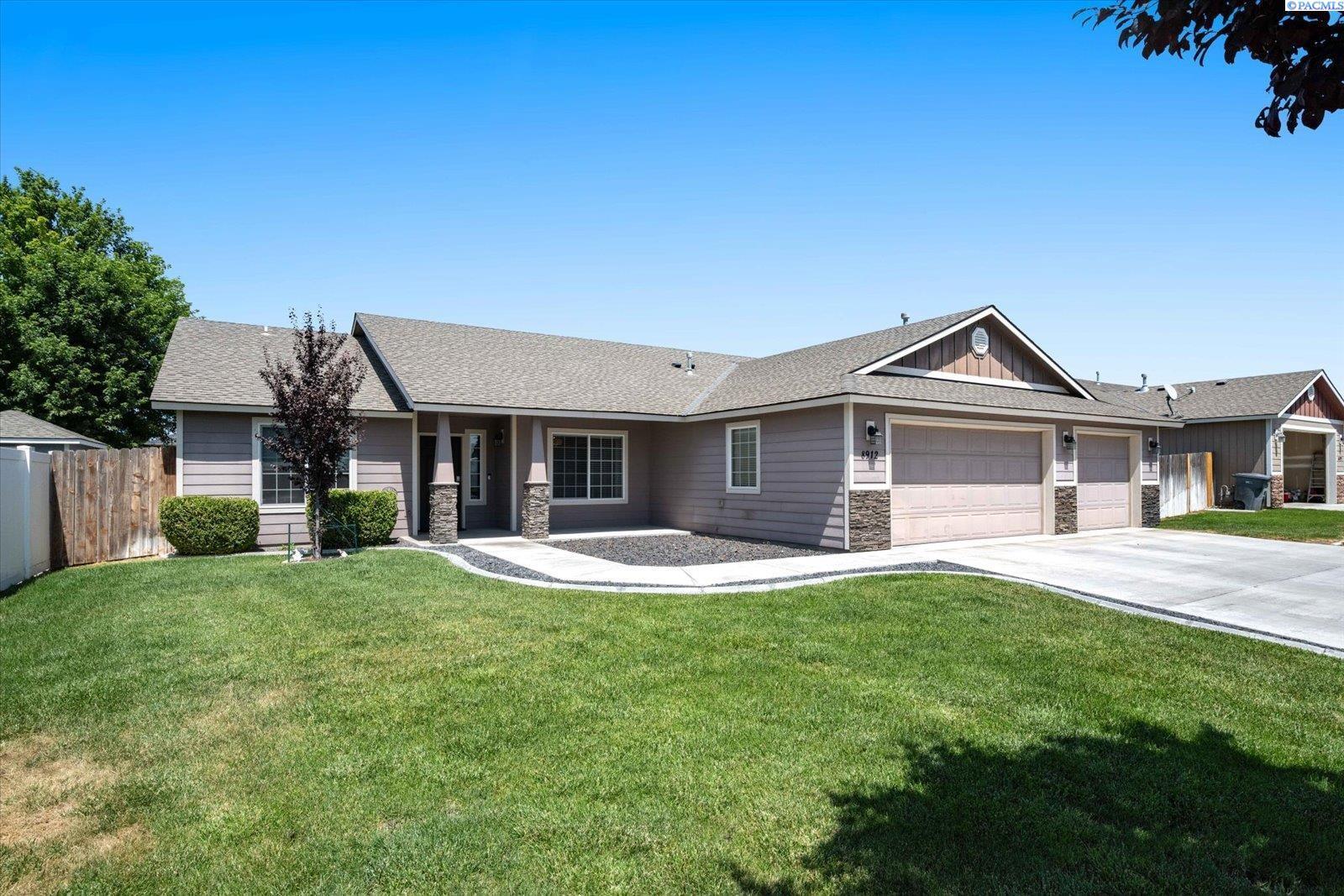 Property Photo:  8912 W Bruneau Pl  WA 99336 