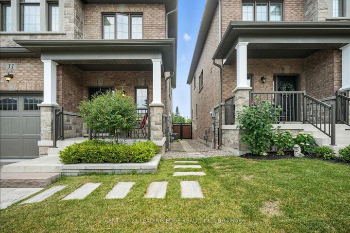 Property Photo:  31 Gord Matthews Way  ON L9P 0E9