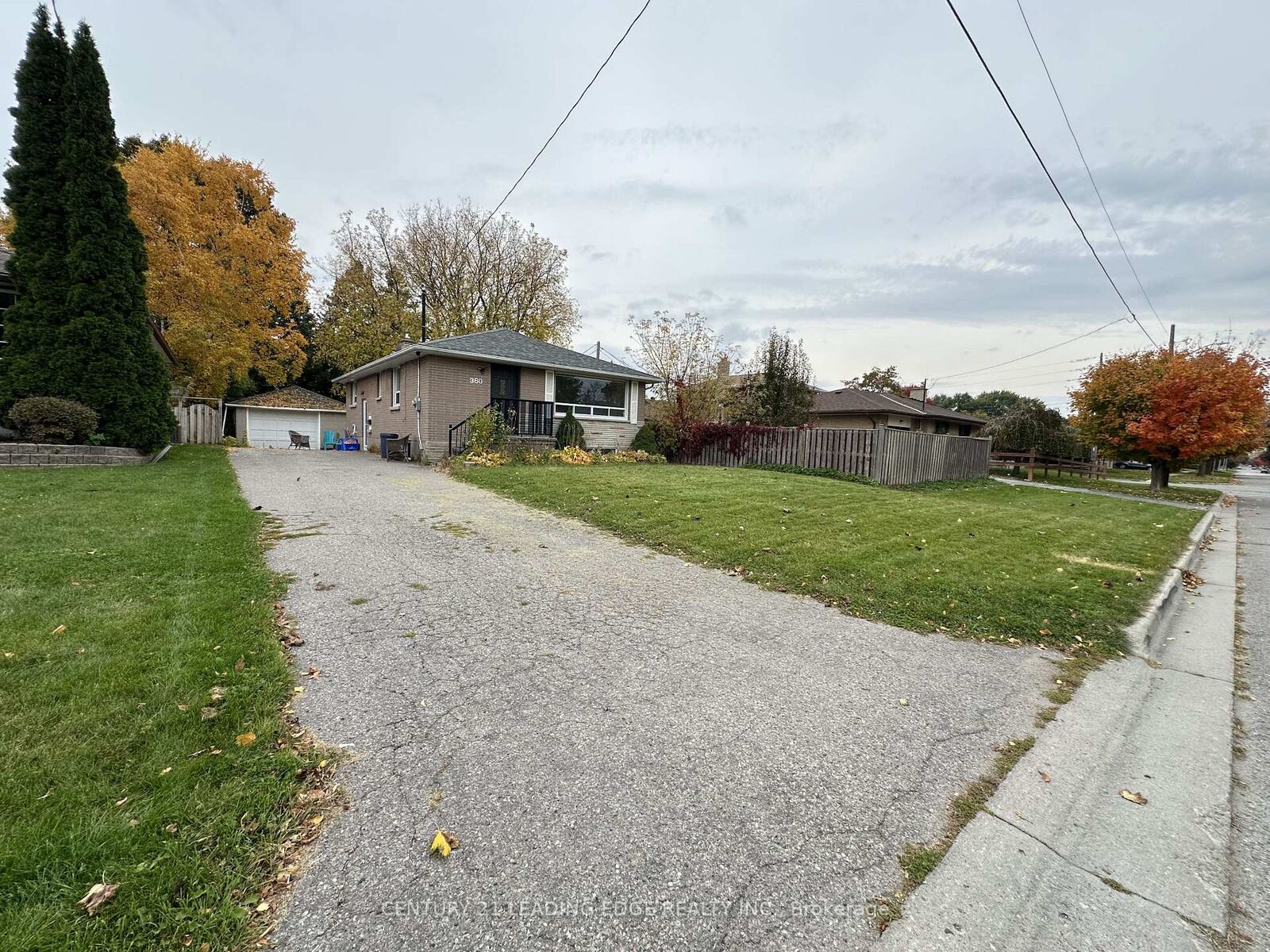 Photo de la propriété:  360 Guelph Street Upper  ON L1H 6J5 