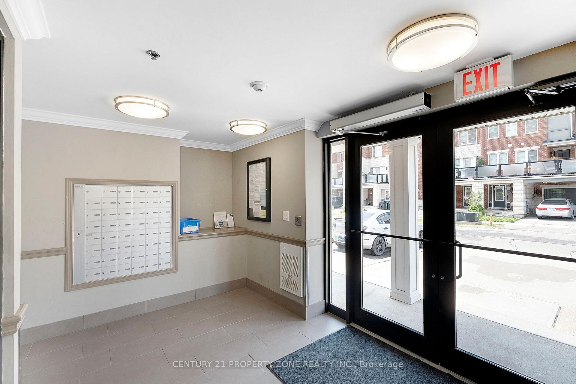 Photo de la propriété:  70 Baycliffe Crescent 412  ON L7A 0Z5 
