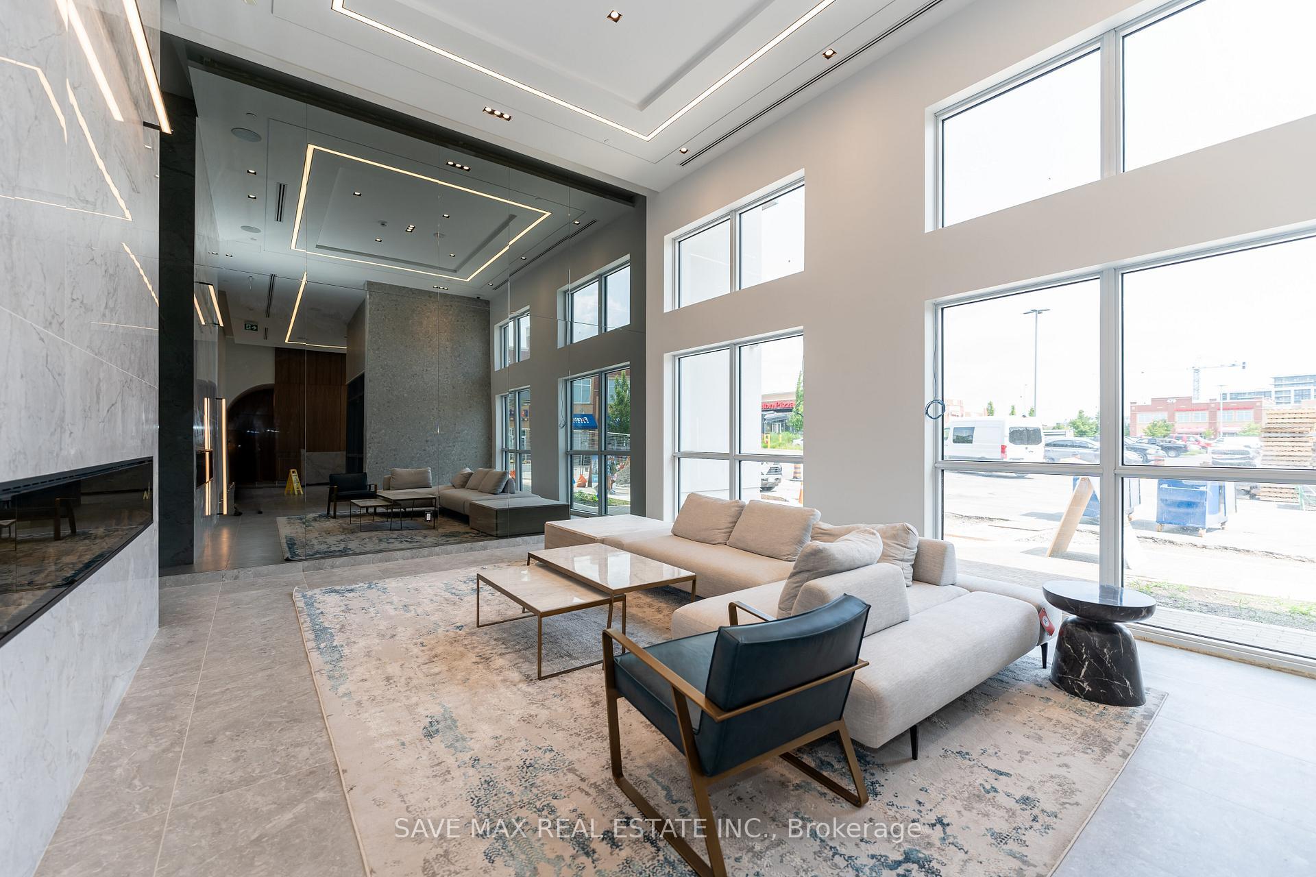 Property Photo:  509 Dundas Street W 205  ON L6M 4M2 