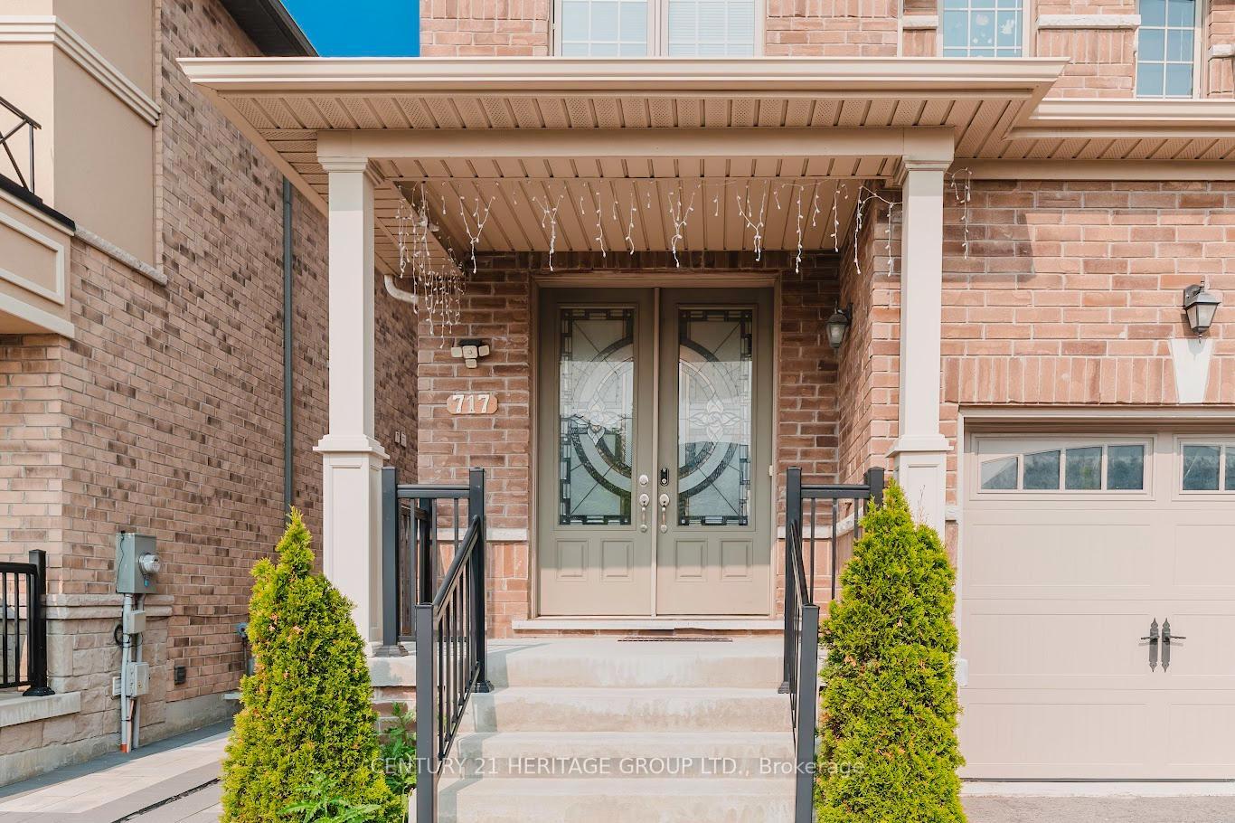 Property Photo: 717 Yarfield Crescent ON L3X 1C5