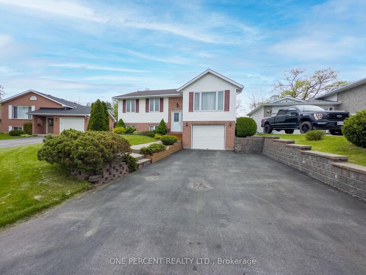 Property Photo:  25 Loraine Avenue  ON K8V 6M1 