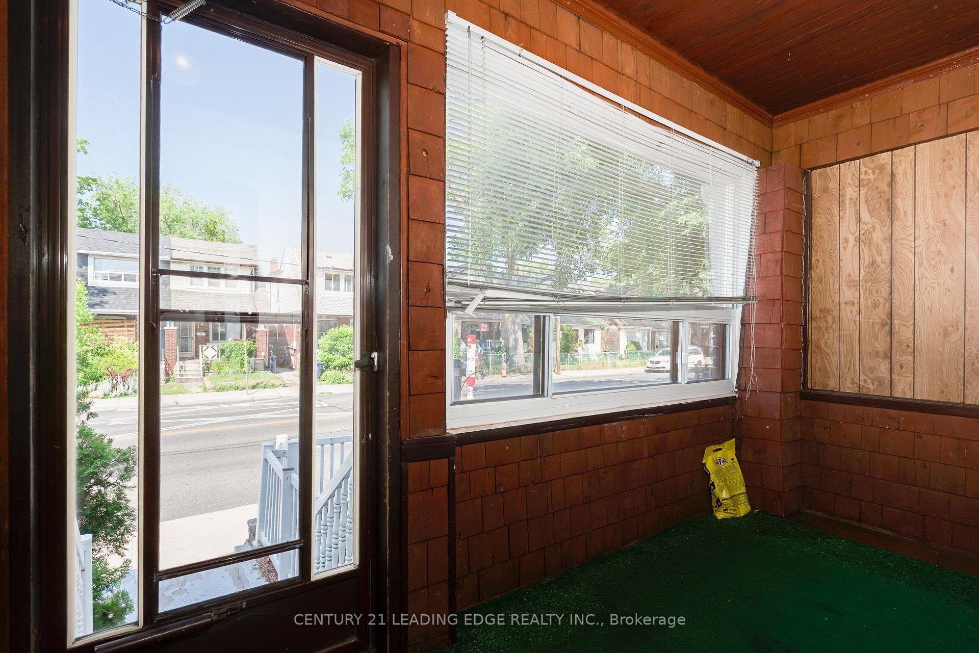 Property Photo:  635 Coxwell Avenue  ON M4C 3B8 