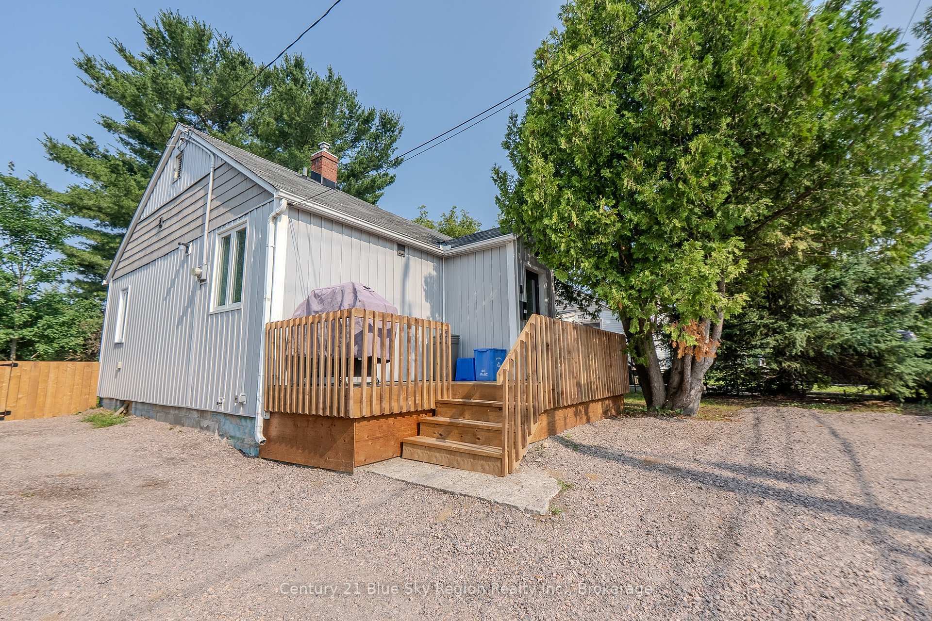 Photo de la propriété:  1807 O'Brien Street  ON P1B 5Y6 