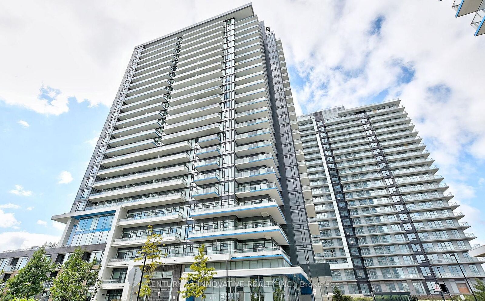 Property Photo: 2560 Eglinton Avenue W 801 ON L5M 0Y3