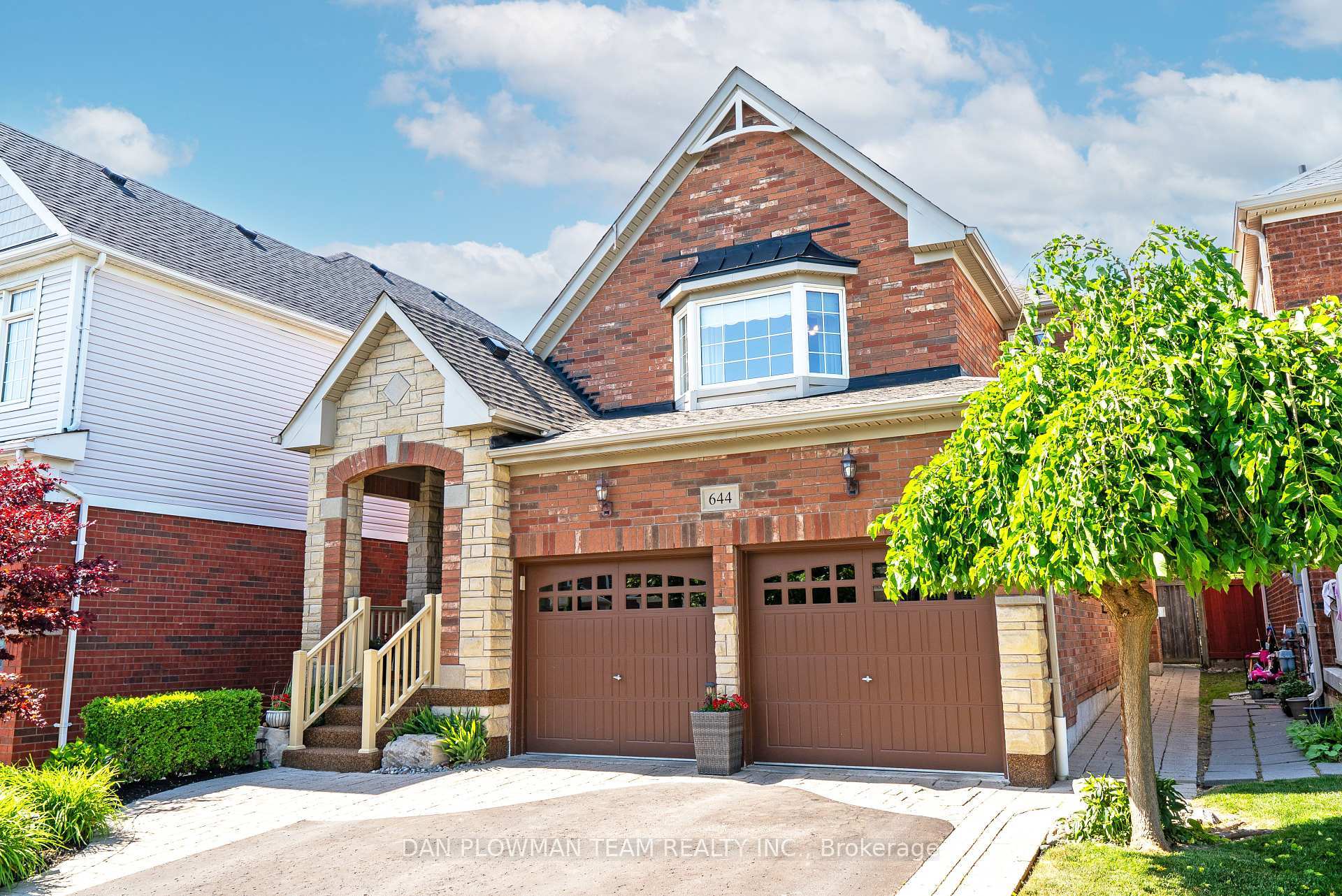 Property Photo:  644 Blackwood Boulevard  ON L1K 0G7 