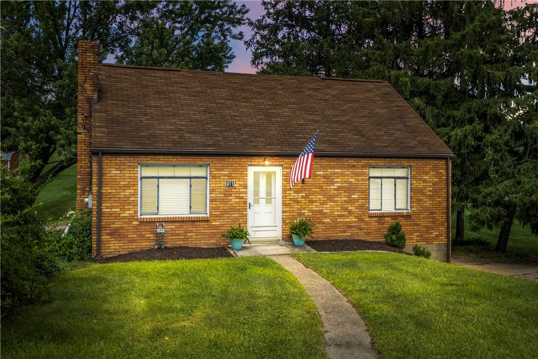 Property Photo:  411 Horning Road  PA 15236 