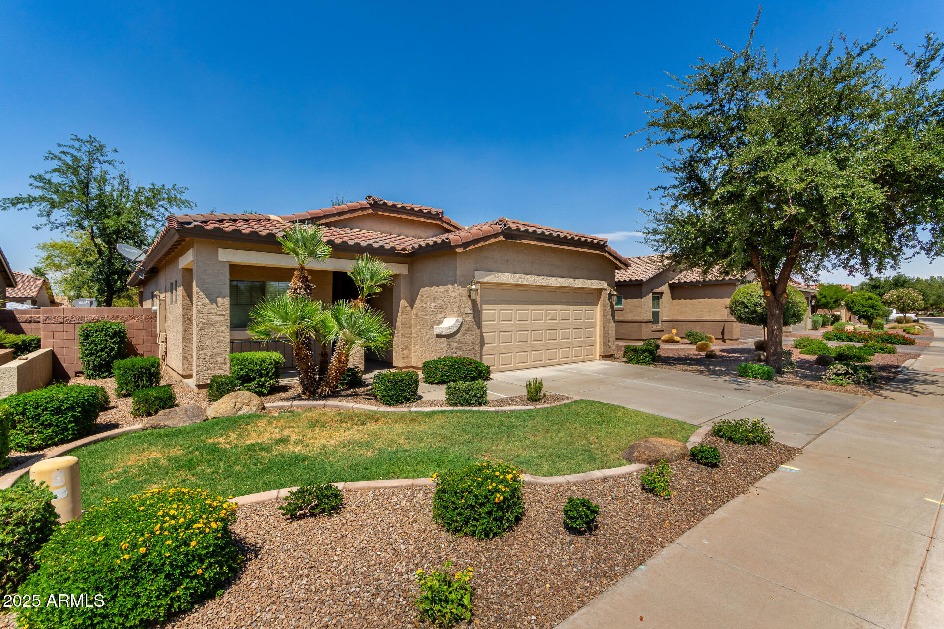 Property Photo: 360 W Lyle Avenue AZ 85140