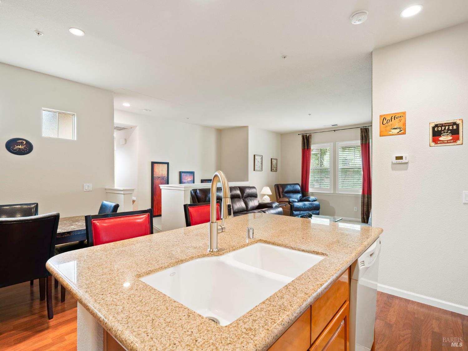 Property Photo: 165 Stonegate Circle CA 95425