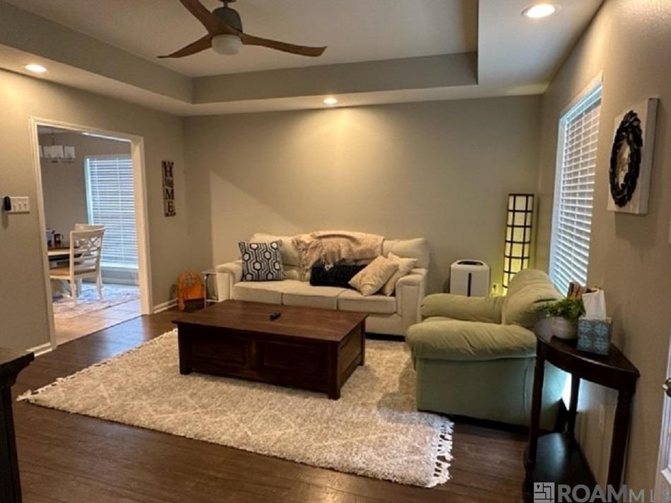 Property Photo: 14192 Parkview Dr LA 70769