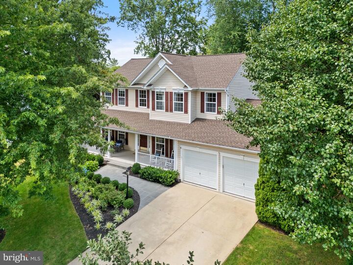 Property Photo: 527 Rugby Court VA 20132