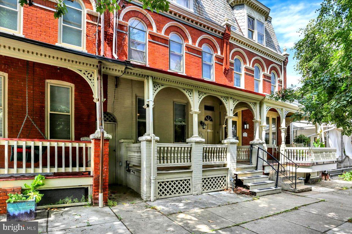 335 W Walnut Street  Lancaster PA 17603 photo