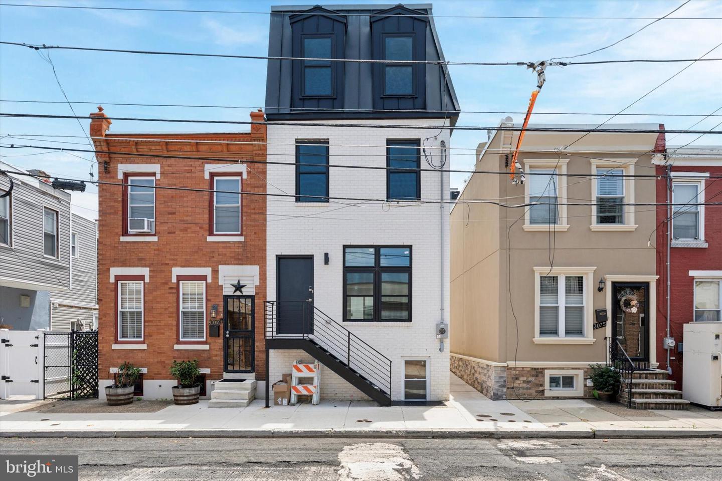 Property Photo:  3077 Salmon Street  PA 19134 