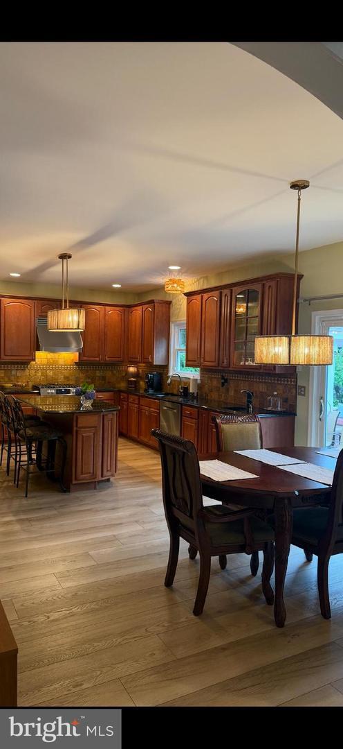 Property Photo:  10 Mimi Drive  NJ 08831 