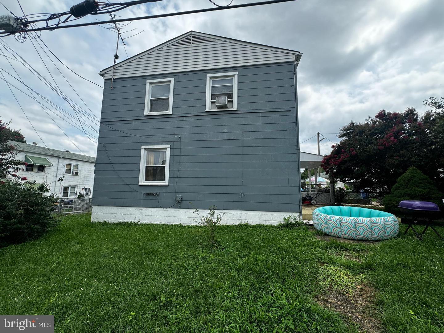Property Photo: 1059 Bunbury Way MD 21205