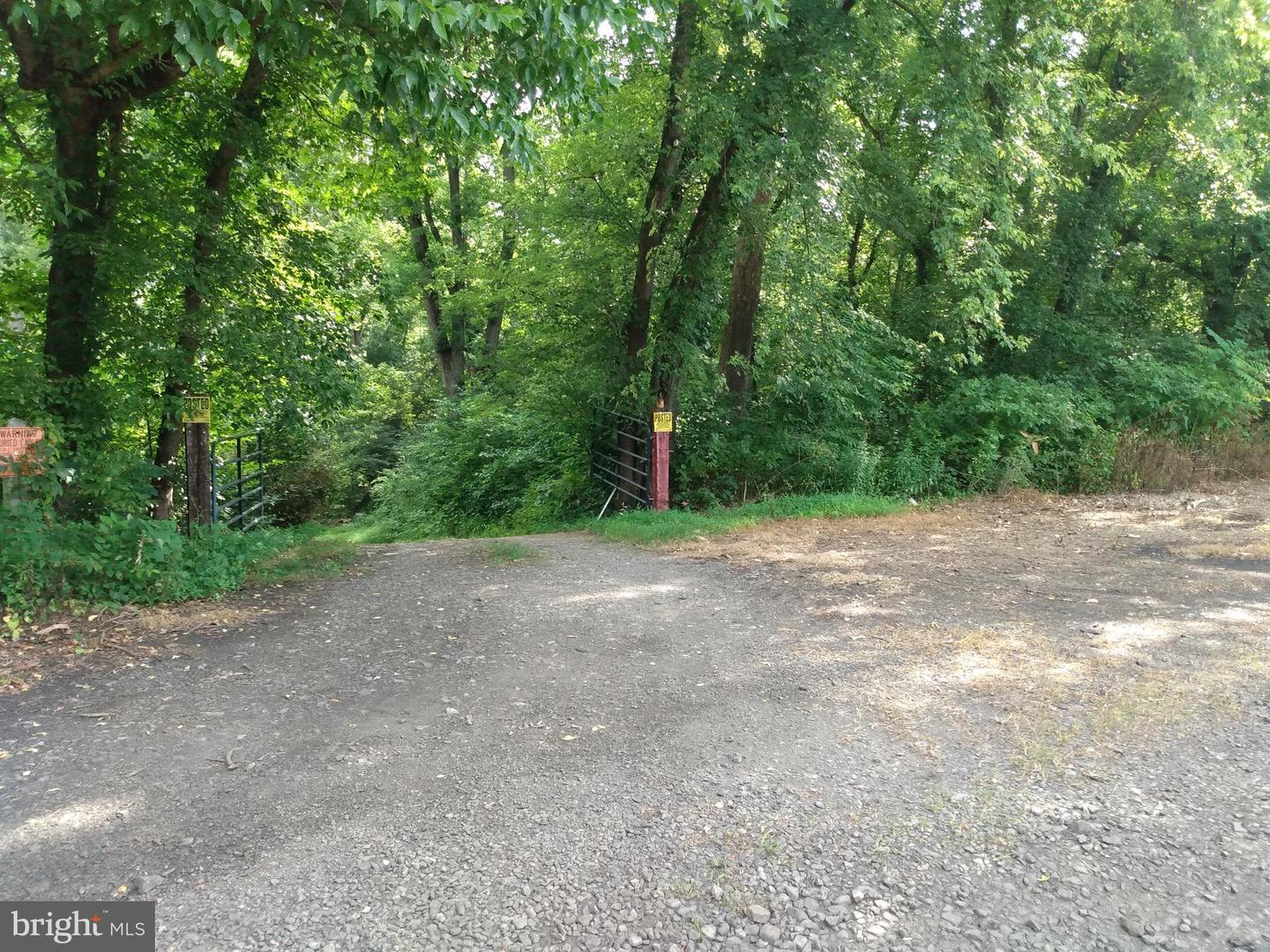 Property Photo: 9440 Csx Road WV 25422
