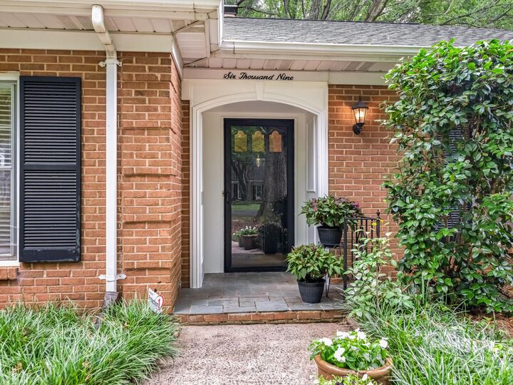 Property Photo:  6009 Brace Road  NC 28211 