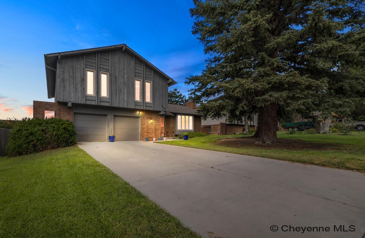 5620 Blue Bluff  Cheyenne WY 82009 photo