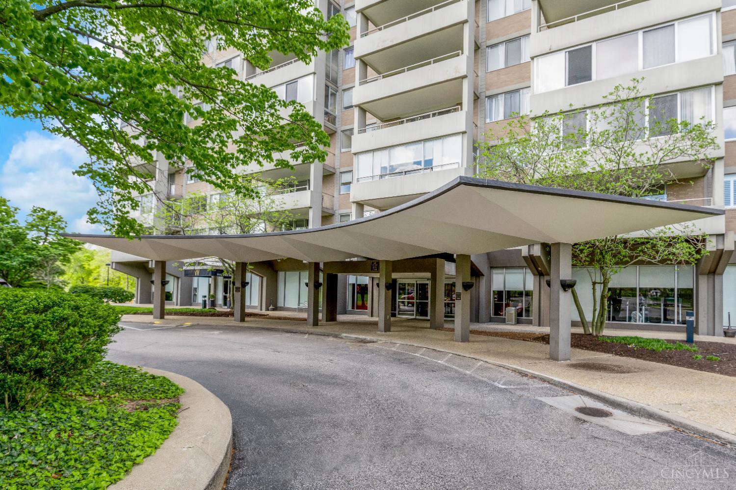 Property Photo:  2324 Madison Road  OH 45208 