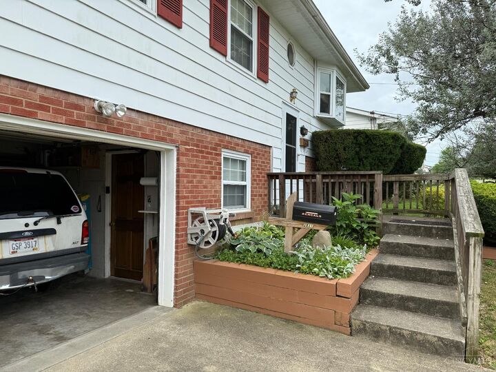 Property Photo: 2531 Retford Drive OH 45231