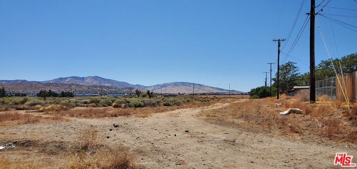 Property Photo:  0 3rd St  CA 93550 