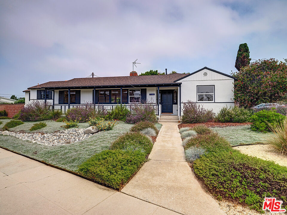 7101 W 85th St  Los Angeles CA 90045 photo
