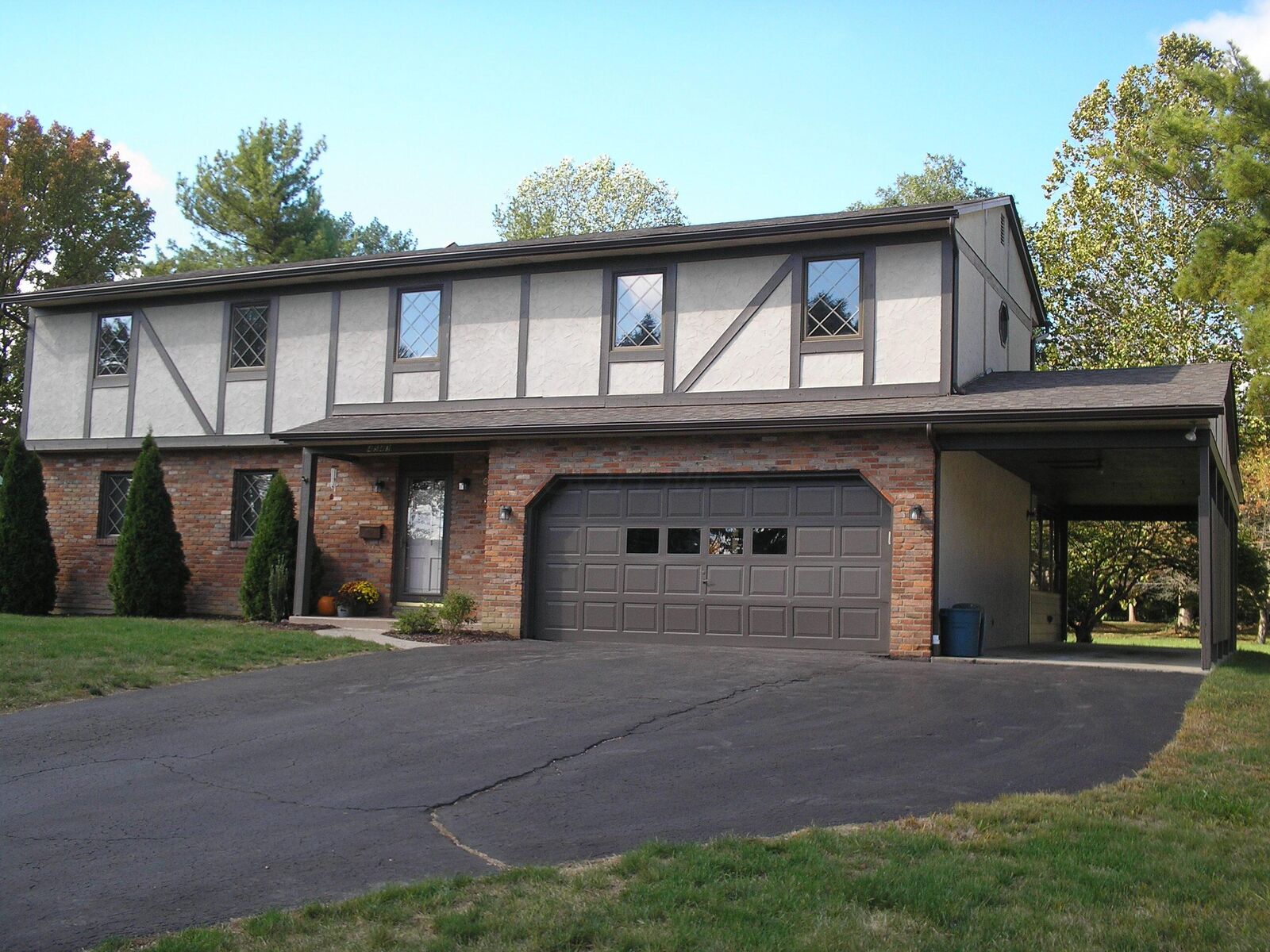 Property Photo: 4543 Ducrest Drive OH 43220