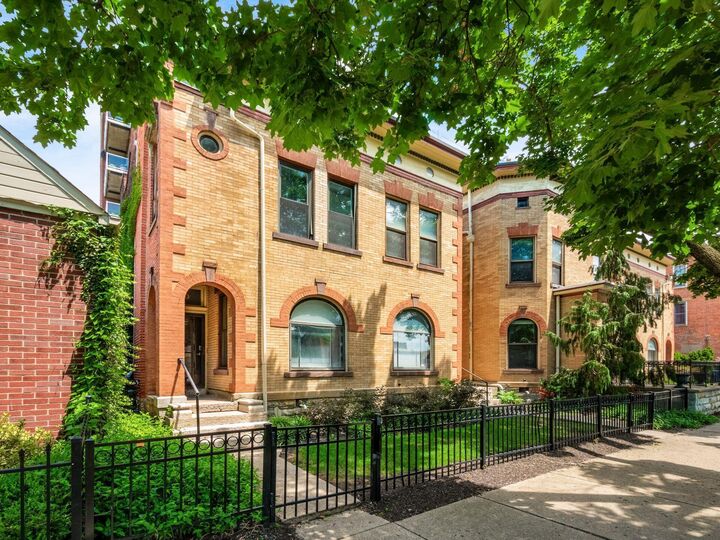 Property Photo:  30 W 4th Avenue  OH 43201 