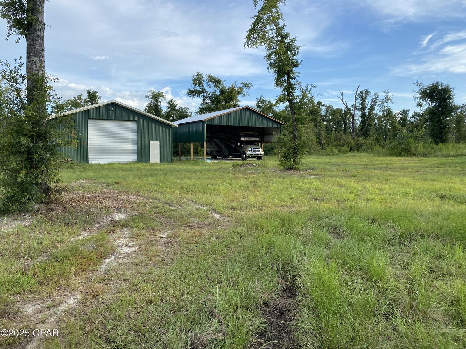 Property Photo: 15711 Owls Roost Trail FL 32466